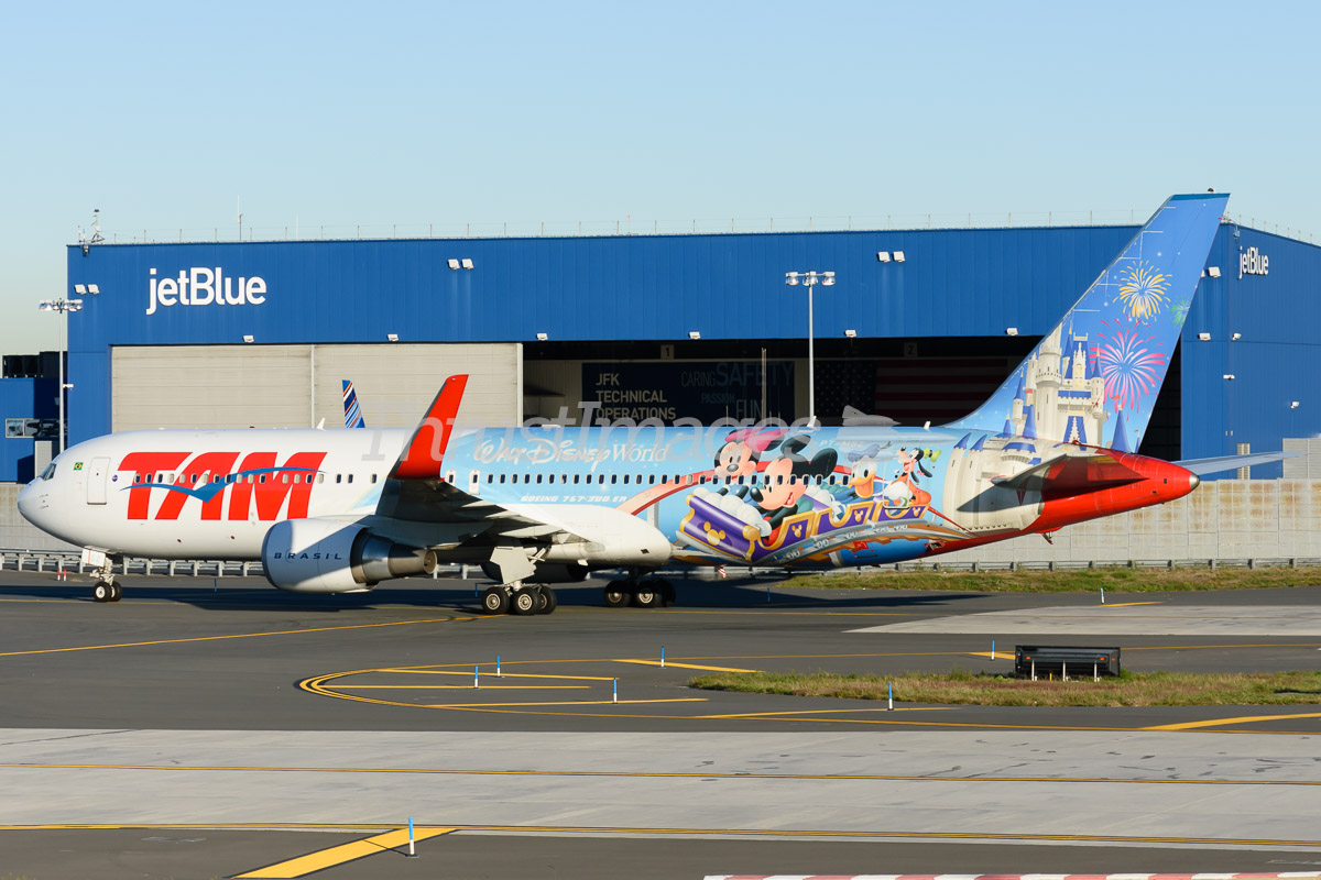 Boeing 767-316/ER REG: PT-MSZ MSN: 41994